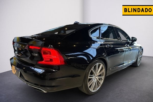 VOLVO S90 2.0 T8 RECHARGE INSCRIPTION AWD GEARTRONIC 2019/2019